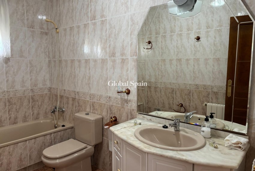 Venta - CASA -
FORMENTERA DEL SEGURA - Pueblo 5