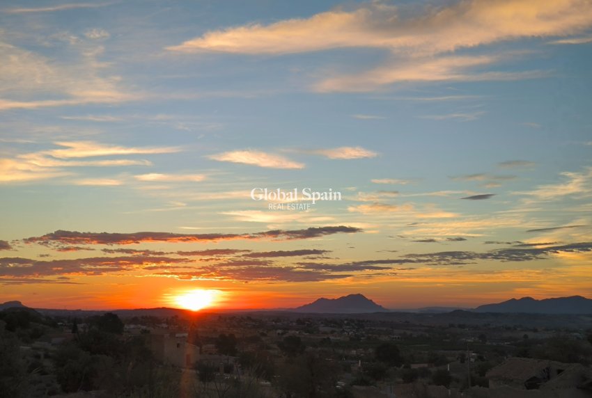 Venta - CASA -
FORTUNA - Inland