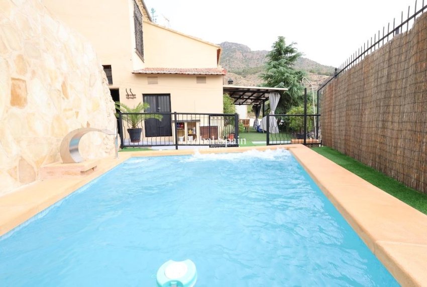 Venta - Casa -
FORTUNA - La garapacha