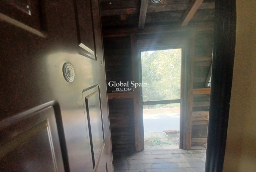 Venta - CASA -
GEA Y TRUYOLS - Inland