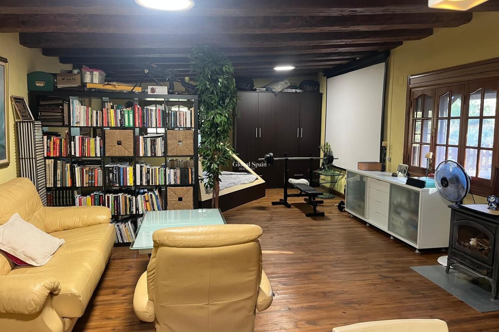 Venta - CASA -
GEA Y TRUYOLS - Inland