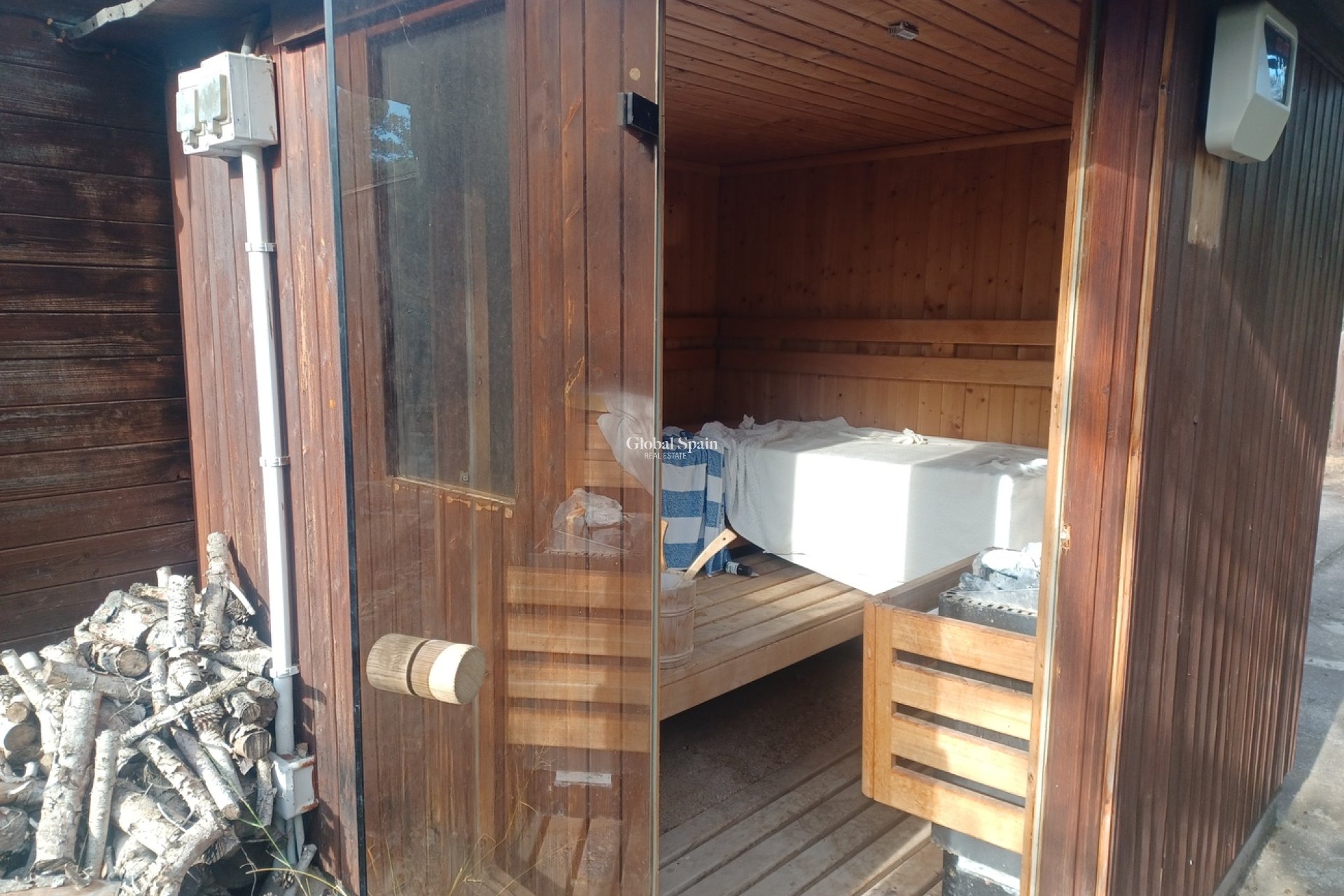 Venta - CASA -
GEA Y TRUYOLS - Inland