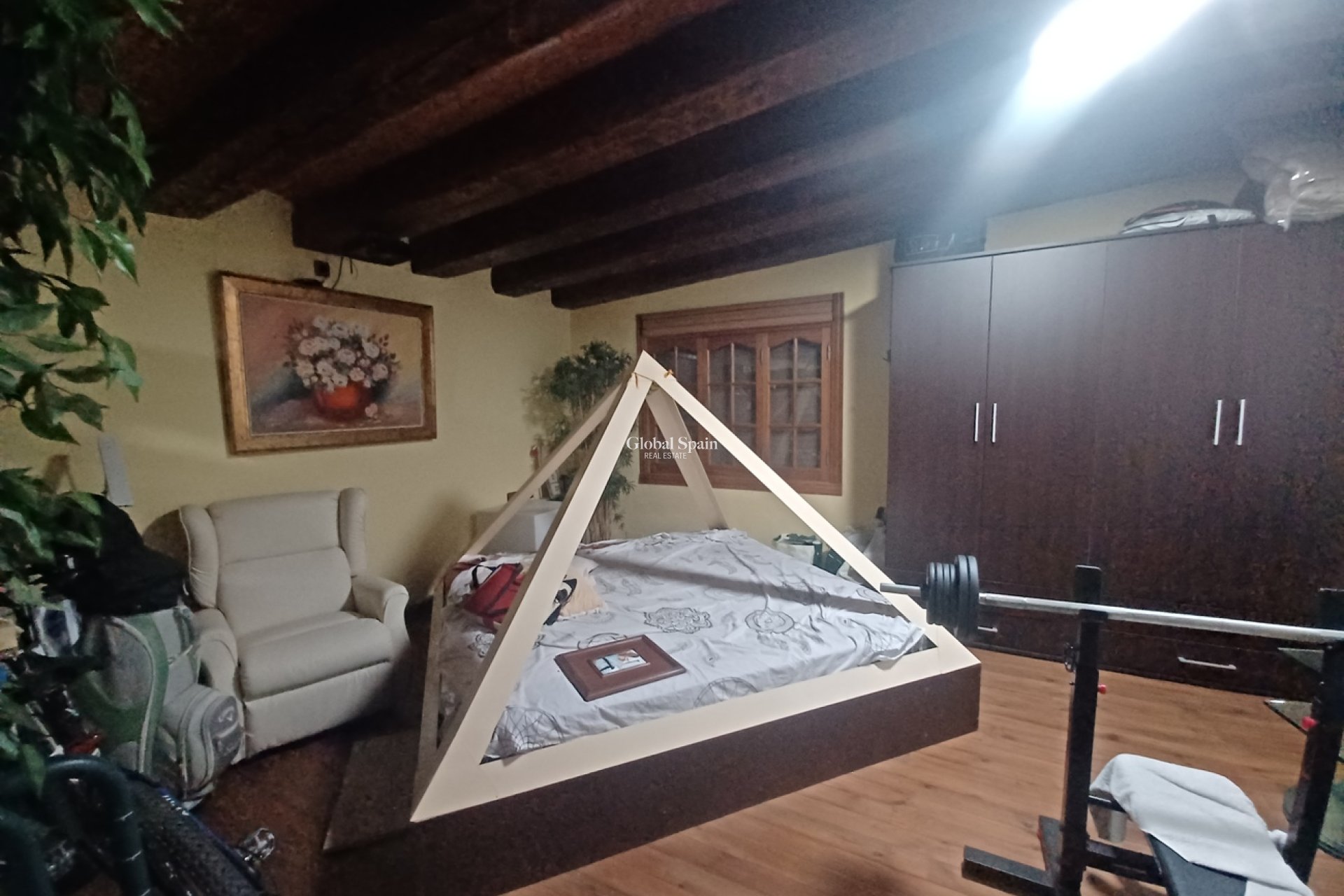 Venta - CASA -
GEA Y TRUYOLS - Inland