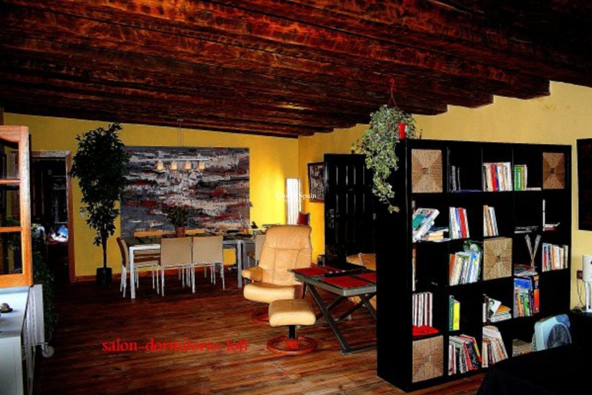 Venta - CASA -
GEA Y TRUYOLS - Inland