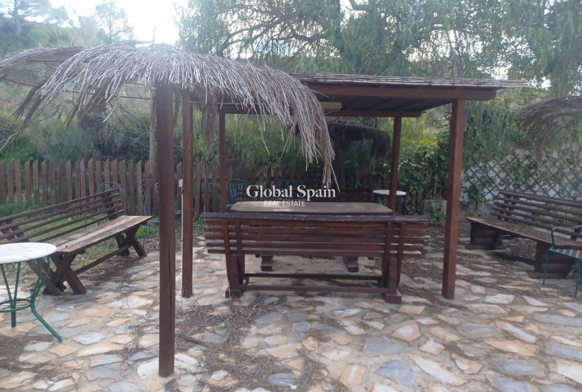 Venta - CASA -
GEA Y TRUYOLS - Inland