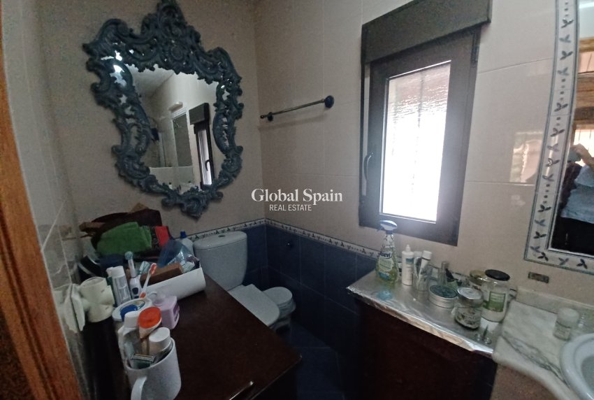 Venta - CASA -
GEA Y TRUYOLS - Inland