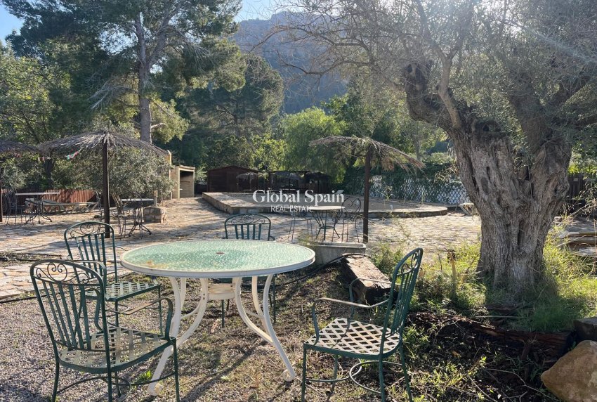 Venta - CASA -
GEA Y TRUYOLS - Inland