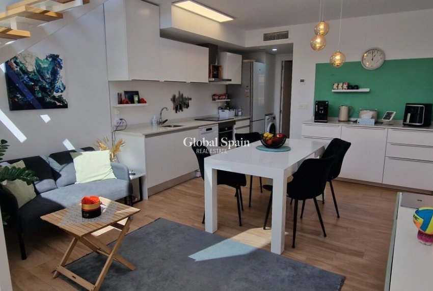 Venta - CASA -
GRAN ALACANT