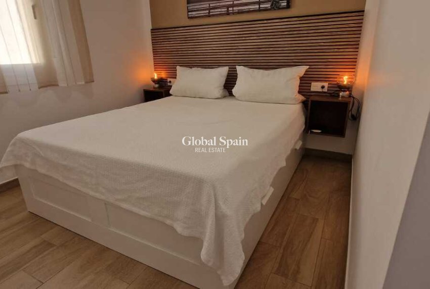 Venta - CASA -
GRAN ALACANT