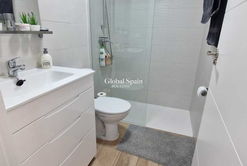 Venta - CASA -
GRAN ALACANT