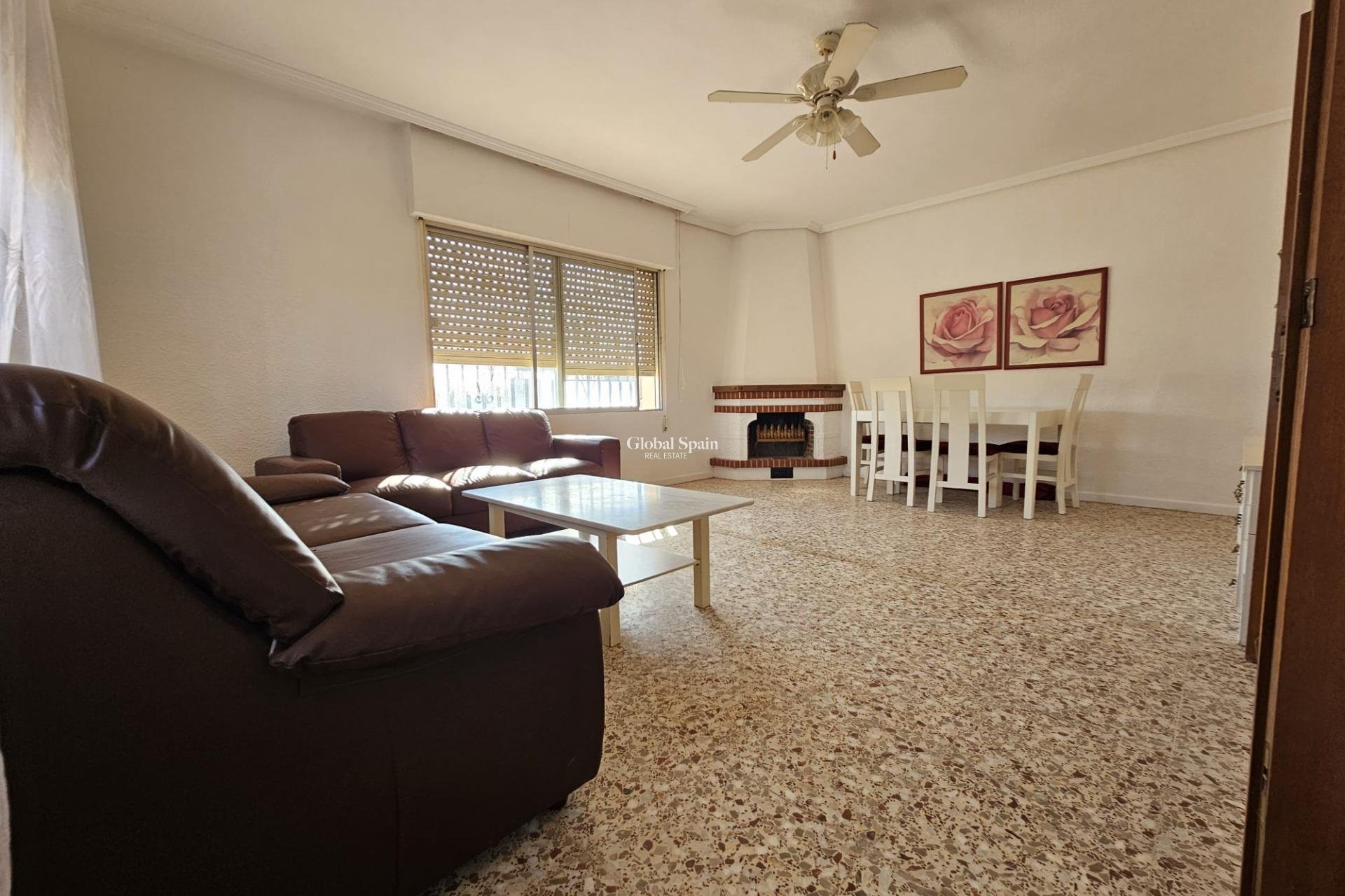 Venta - CASA -
GUARDAMAR DEL SEGURA - Buenavista