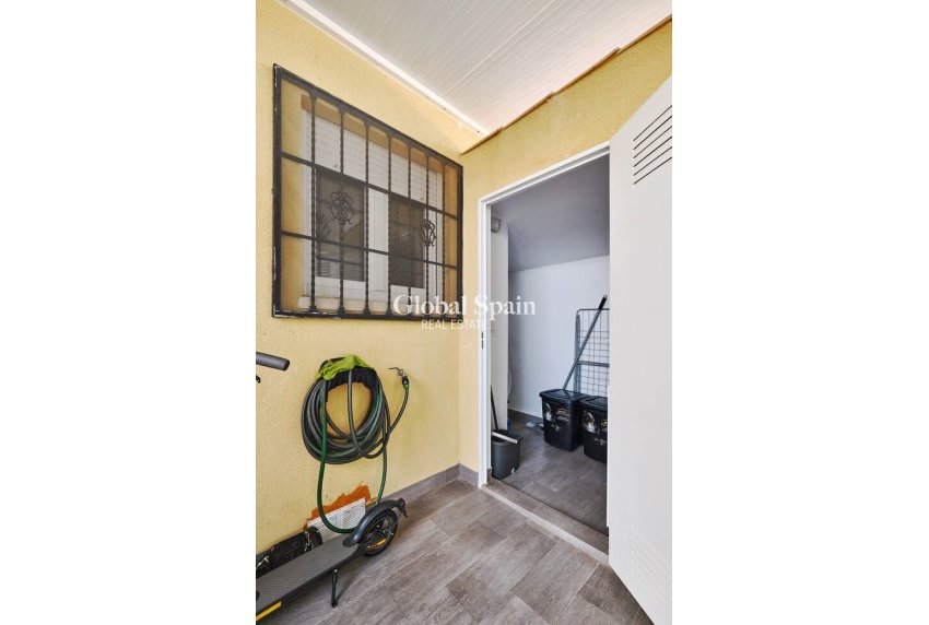 Venta - CASA -
GUARDAMAR DEL SEGURA - EL RASO