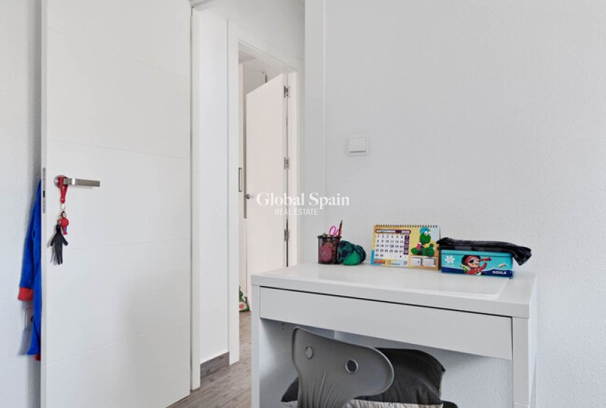 Venta - CASA -
GUARDAMAR DEL SEGURA - EL RASO