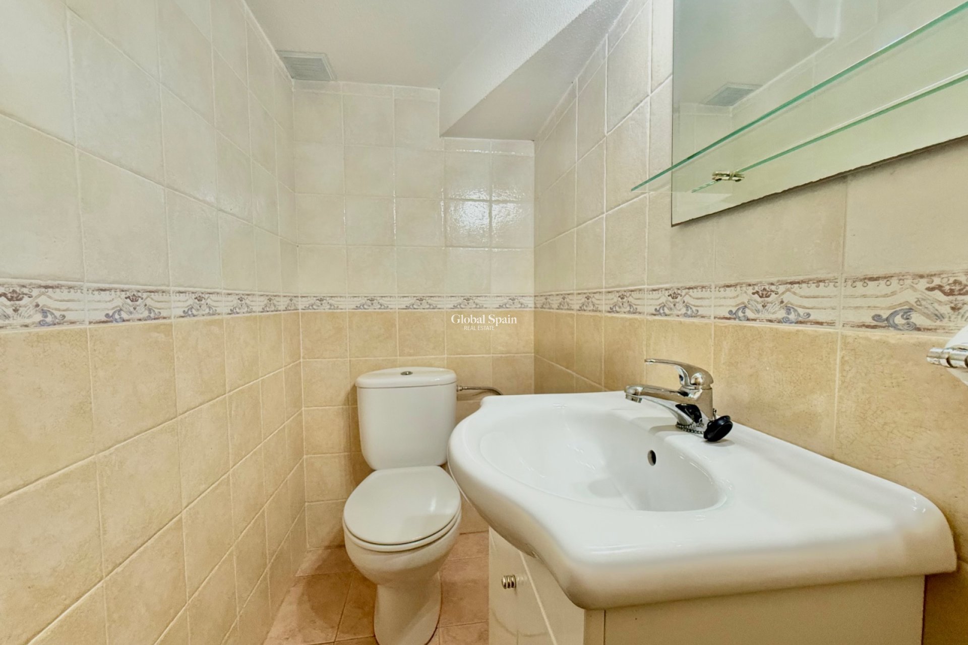 Venta - CASA -
GUARDAMAR DEL SEGURA - Guardamar