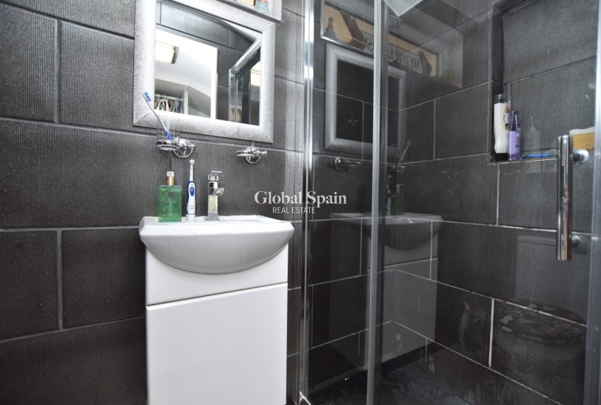 Venta - CASA -
HEREDADES - Costa Blanca