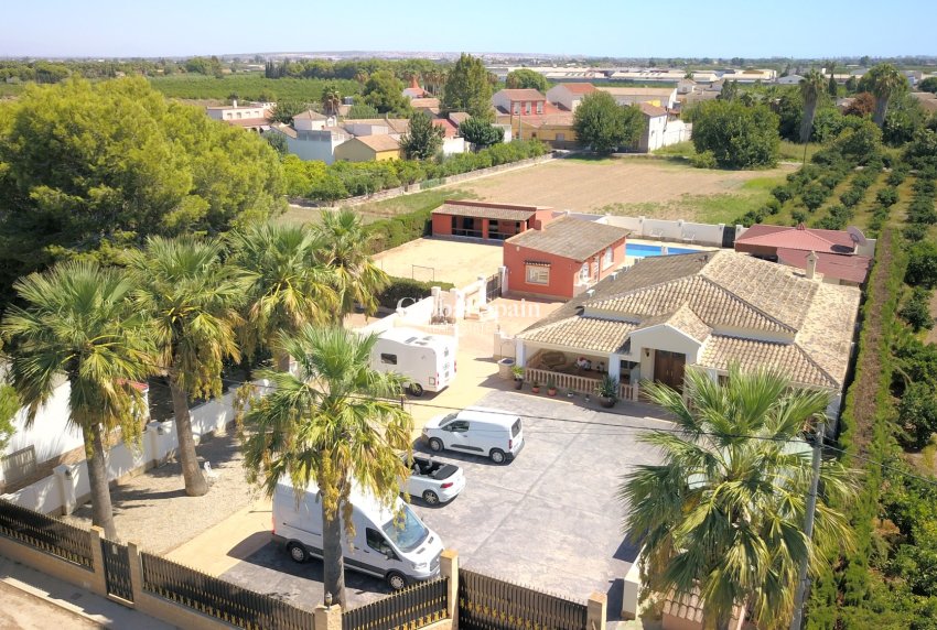 Venta - CASA -
Heredades - Heredades - Country