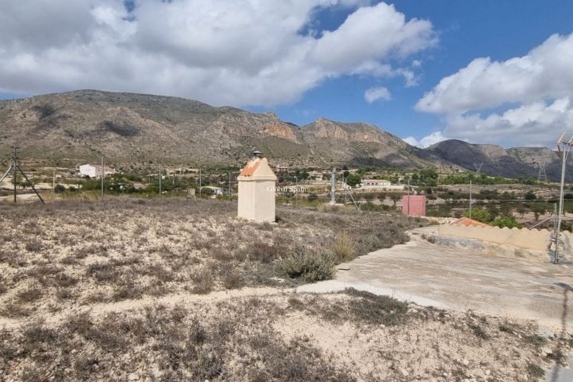 Venta - CASA -
HONDÓN DE LAS NIEVES - Inland