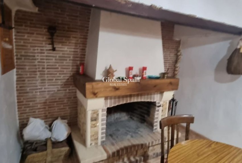 Venta - CASA -
HONDÓN DE LAS NIEVES - Inland