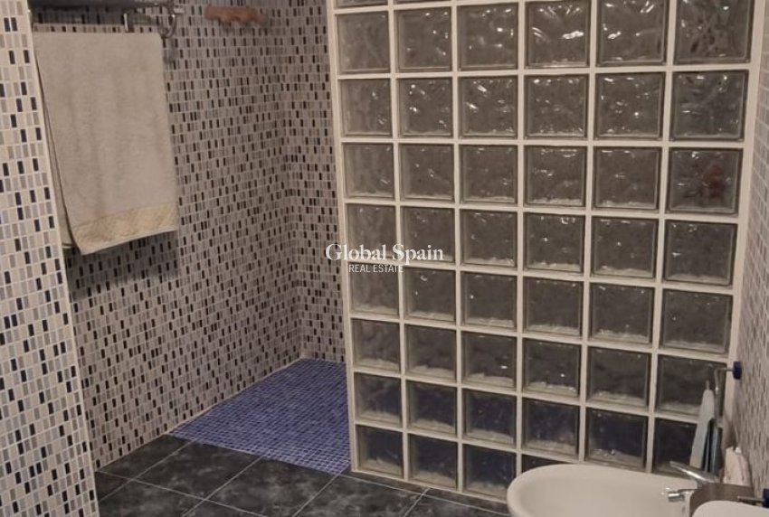 Venta - CASA -
HONDÓN DE LAS NIEVES - Inland