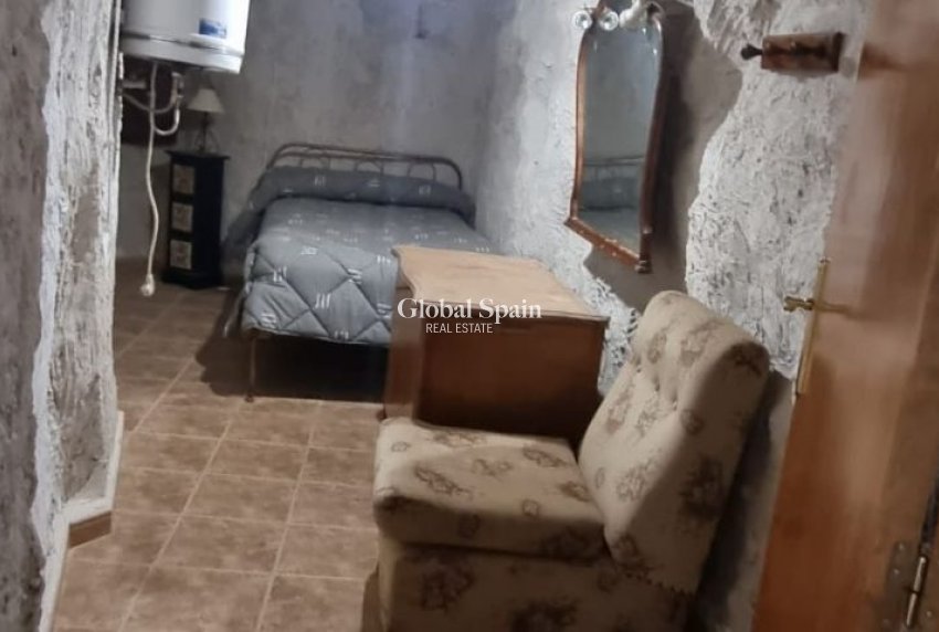 Venta - CASA -
HONDÓN DE LAS NIEVES - Inland