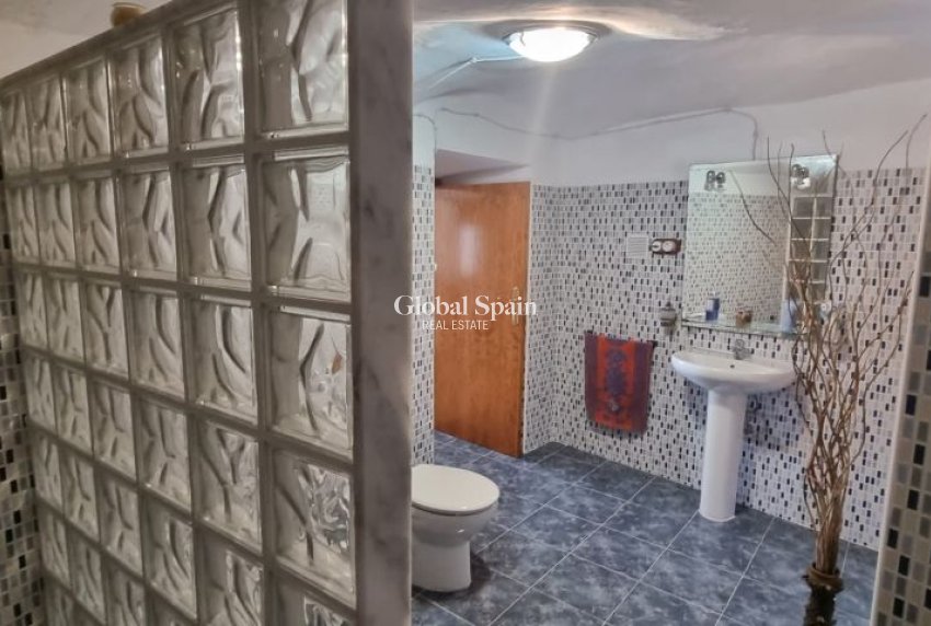 Venta - CASA -
HONDÓN DE LAS NIEVES - Inland