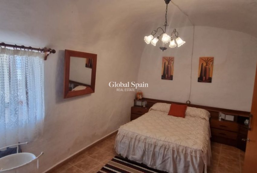 Venta - CASA -
HONDÓN DE LAS NIEVES - Inland