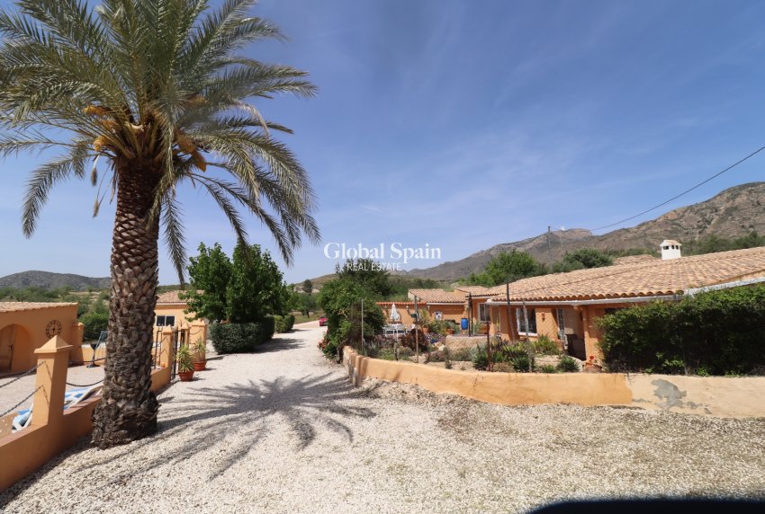 Venta - CASA -
HONDÓN DE LAS NIEVES - Inland