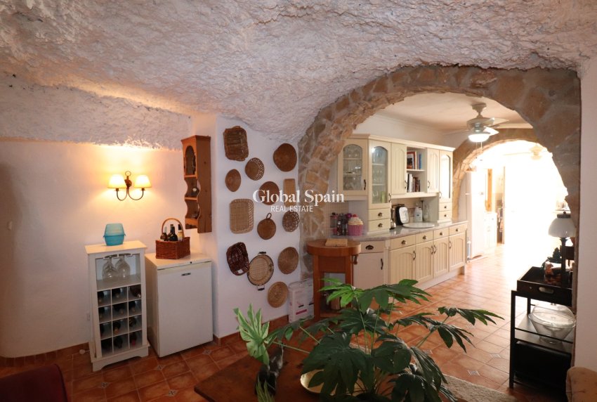 Venta - CASA -
HONDÓN DE LAS NIEVES - Inland