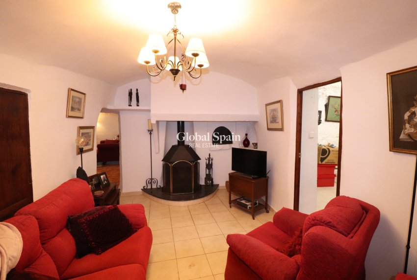 Venta - CASA -
HONDÓN DE LAS NIEVES - Inland