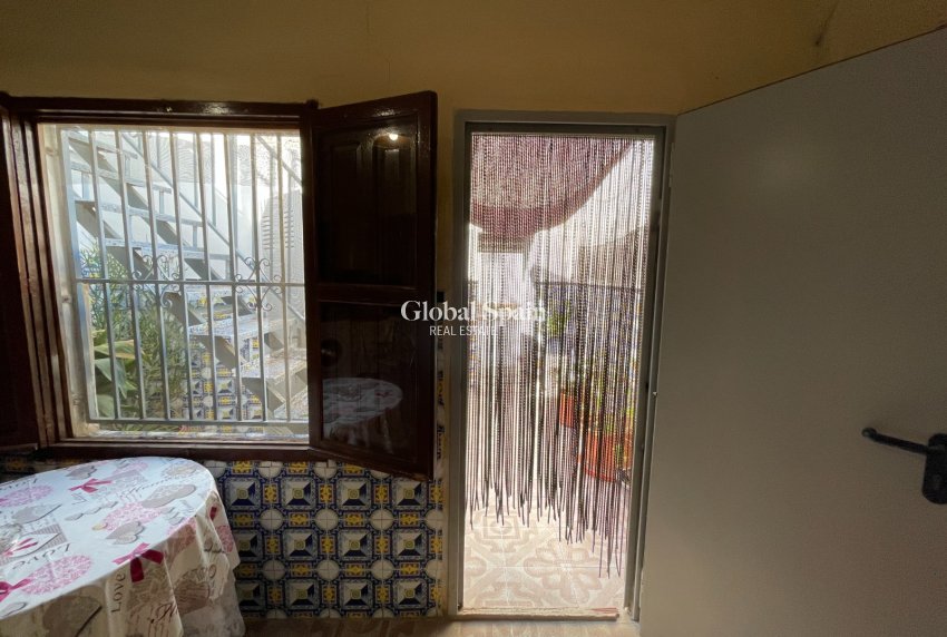 Venta - CASA -
JACARILLA - Inland