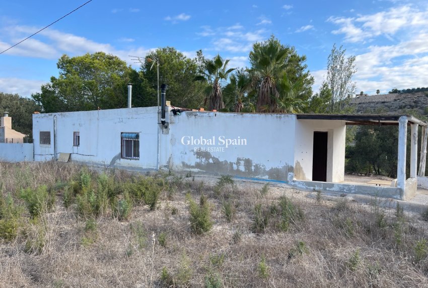 Venta - CASA -
JACARILLA - Inland