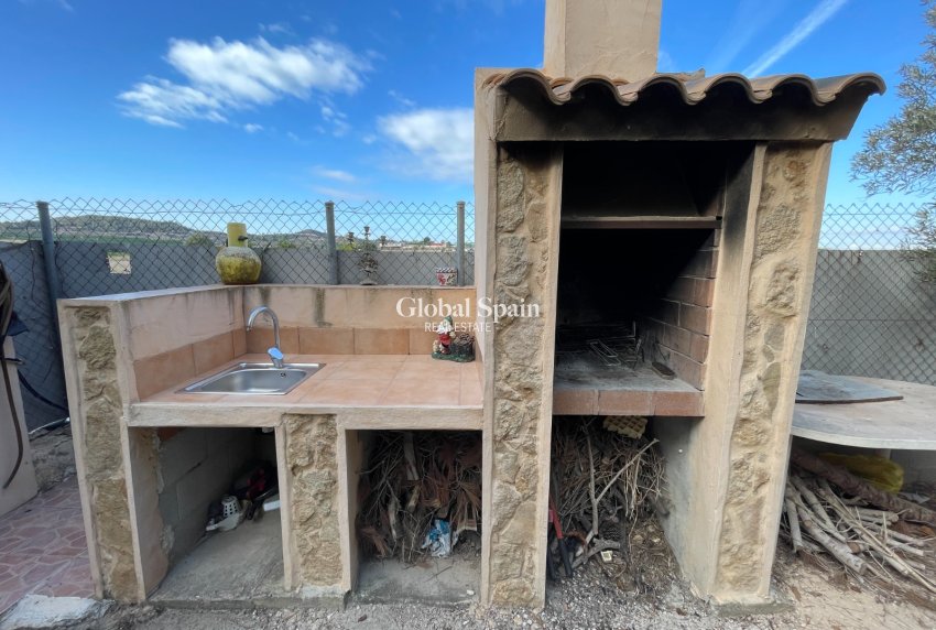 Venta - CASA -
JACARILLA - Inland