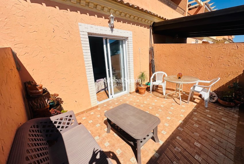 Venta - CASA -
JACARILLA - Inland