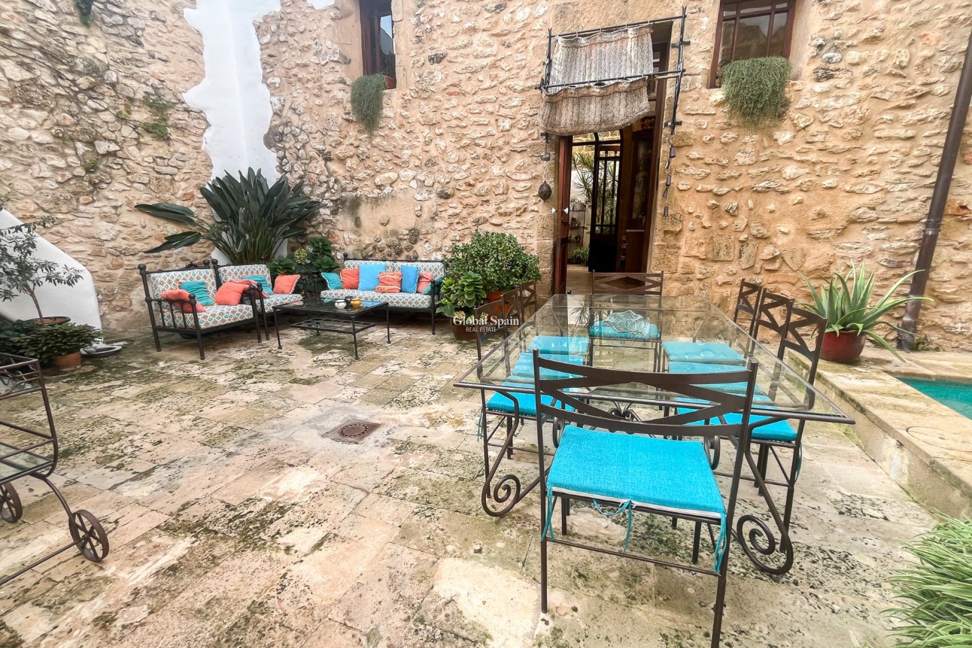 Venta - CASA -
JÁVEA