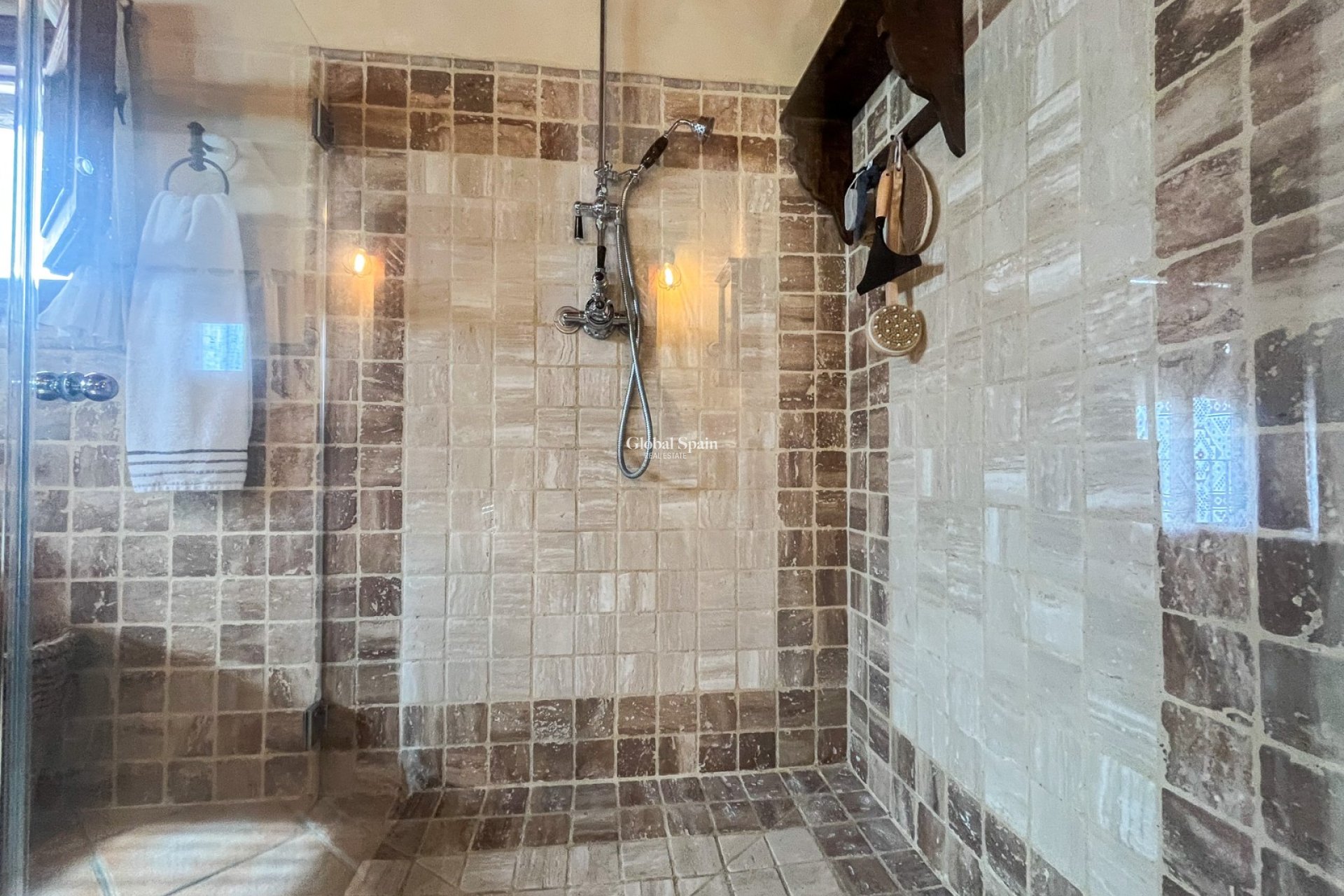 Venta - CASA -
JÁVEA