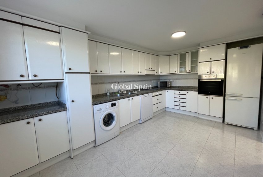 Venta - CASA -
L'ALBIR - center