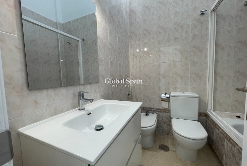 Venta - CASA -
L'ALBIR - center