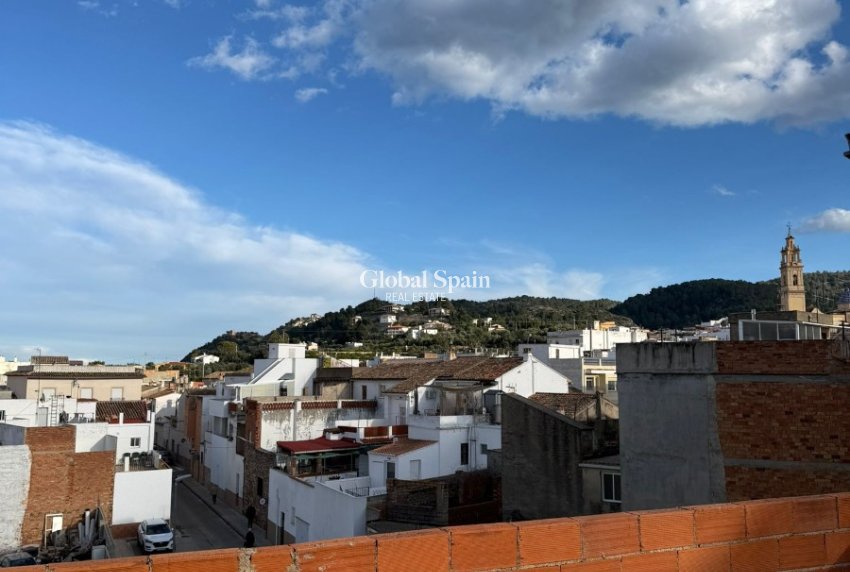 Venta - CASA -
LA FONT D'EN CARRÒS - Centro