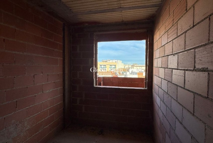 Venta - CASA -
LA FONT D'EN CARRÒS - Centro