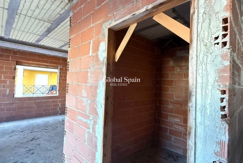 Venta - CASA -
LA FONT D'EN CARRÒS - Centro