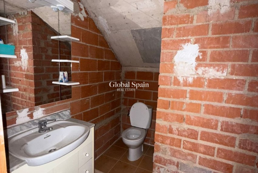 Venta - CASA -
LA FONT D'EN CARRÒS - Centro