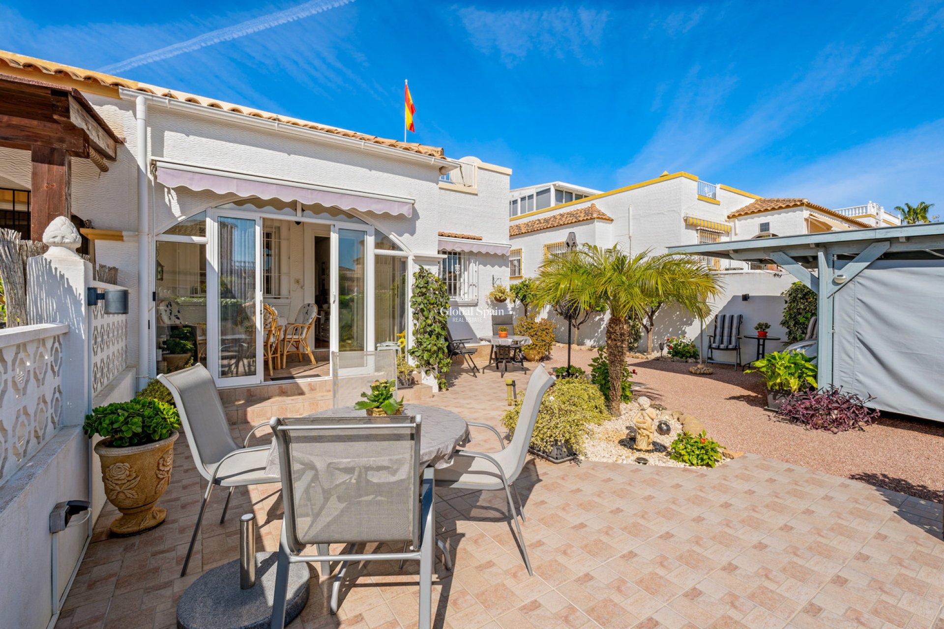 Venta - CASA -
LA MARINA - Costa Blanca
