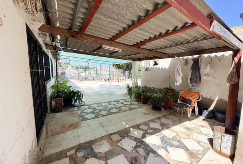 Venta - CASA -
LA MARINA - Costa Blanca