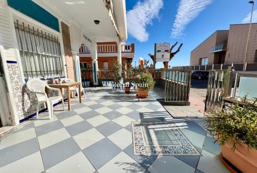 Venta - Casa -
LA MATA