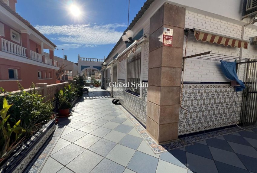 Venta - Casa -
LA MATA