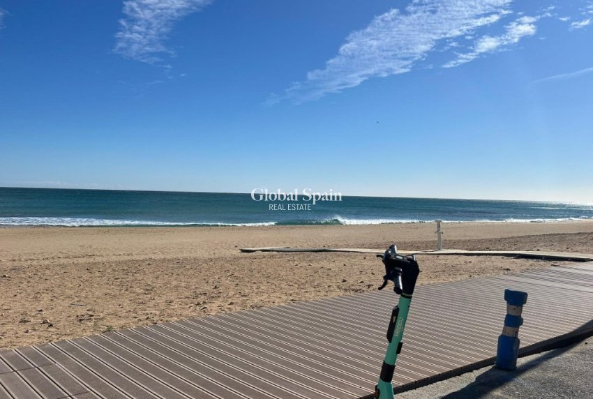 Venta - Casa -
LA MATA