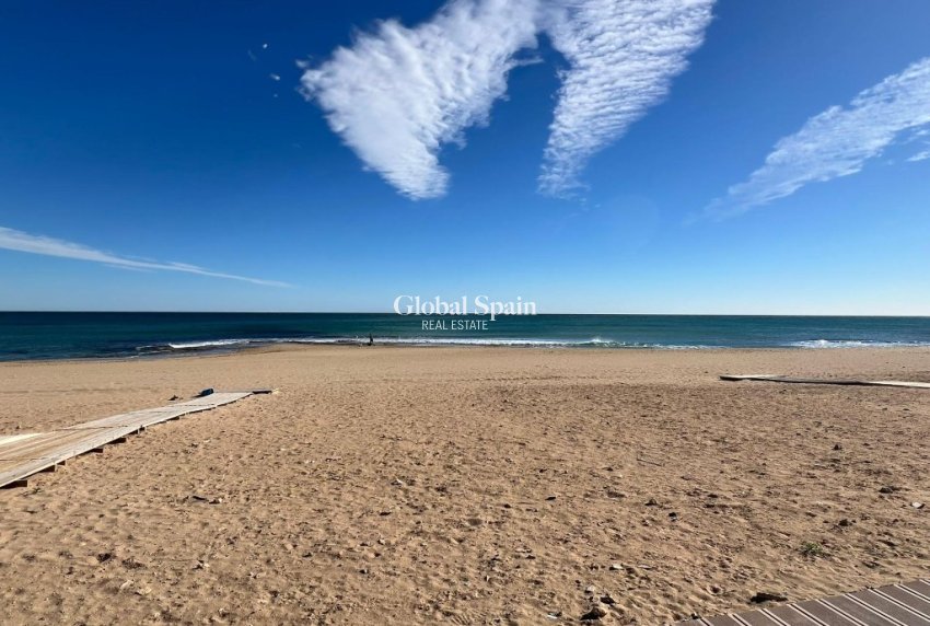 Venta - Casa -
LA MATA