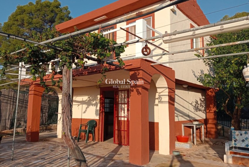 Venta - Casa -
La Nucía - La nucia