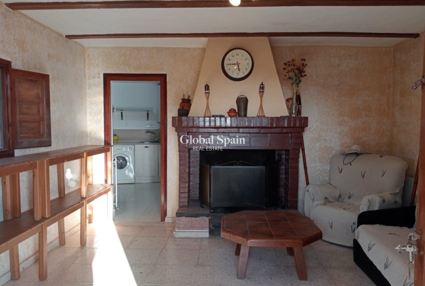 Venta - Casa -
La Nucía - La nucia