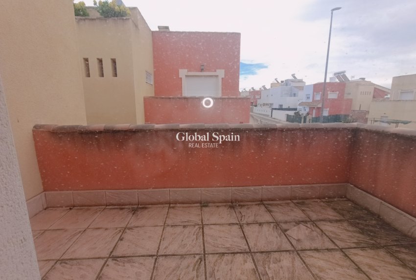 Venta - CASA -
LA TERCIA - Inland